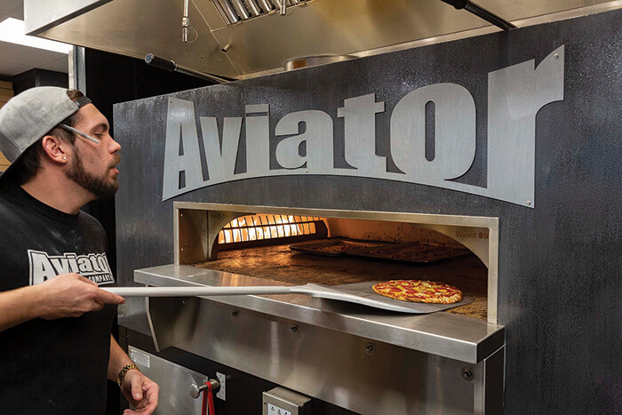 Aviator Pizzeria & BeerShop
